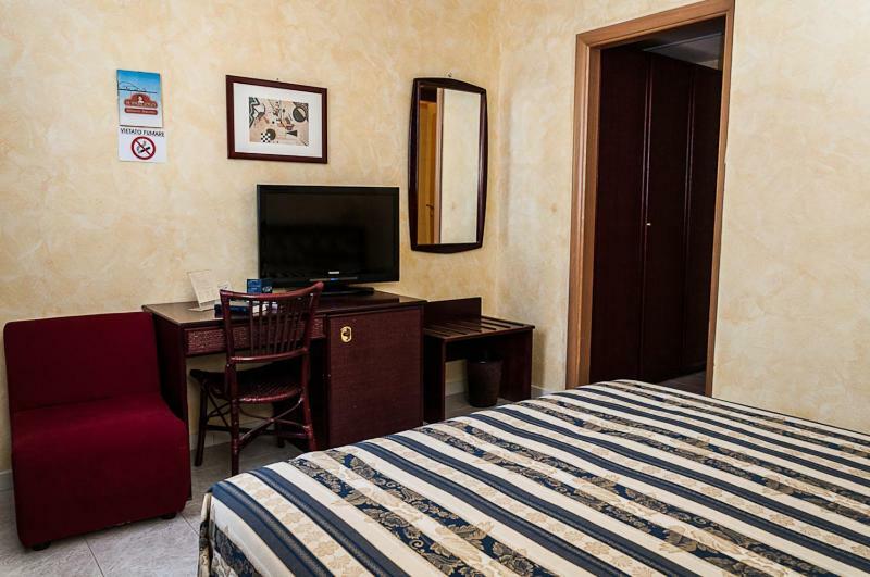 B & B Appia Antica Мезанье Экстерьер фото